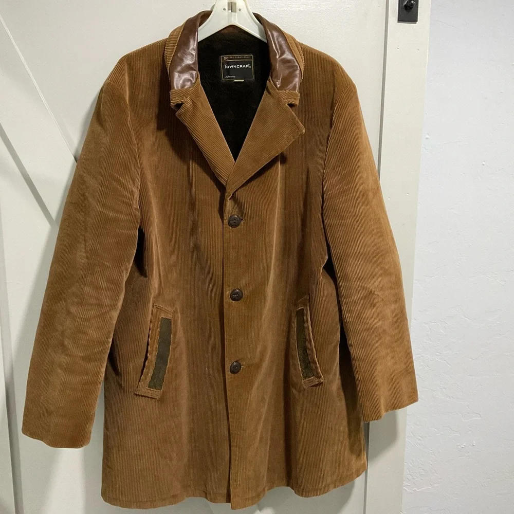 Coat - Picture 3 of 6